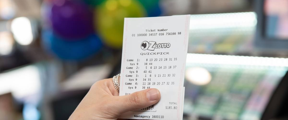 Una abuela de Australia rompe a llorar tras ganar 10 millones de dólares en la Oz Lotto